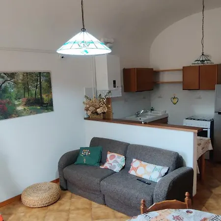 Luana Little Apartment Lajatico